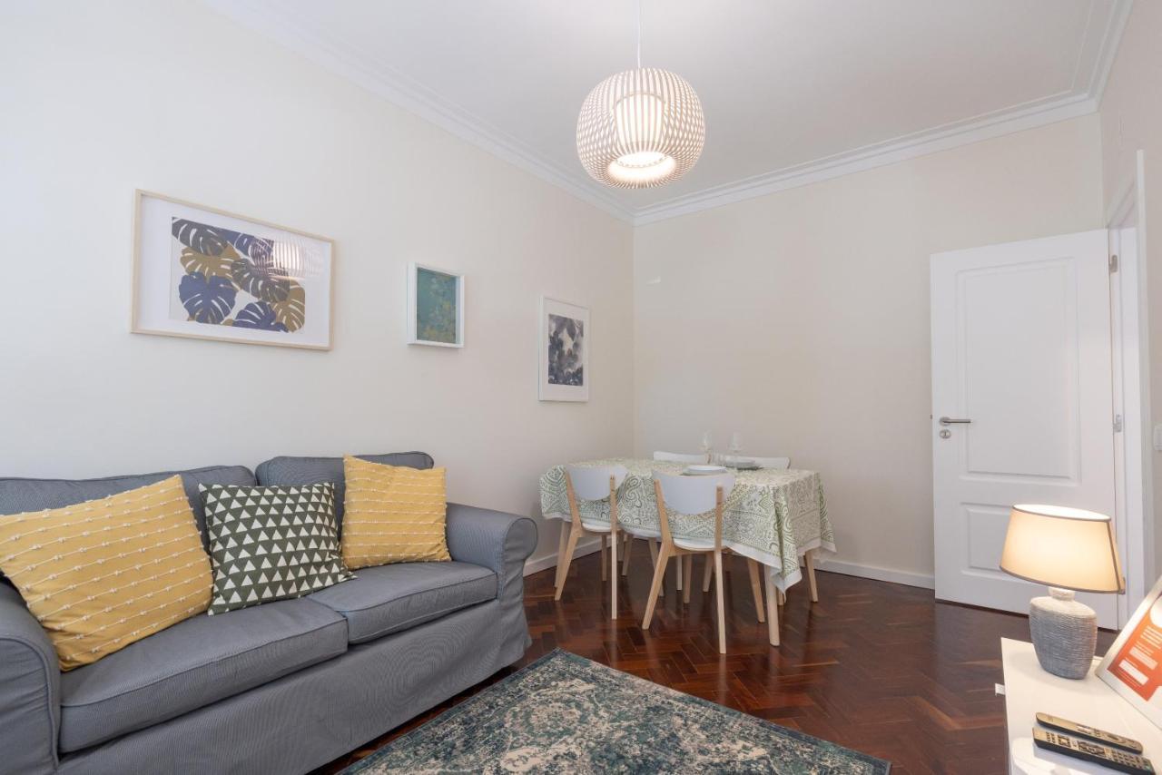Casa Do Largo - Cozy Apartment In The City Center & With Ac Лісабон Екстер'єр фото